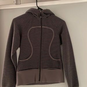 striped lululemon scuba